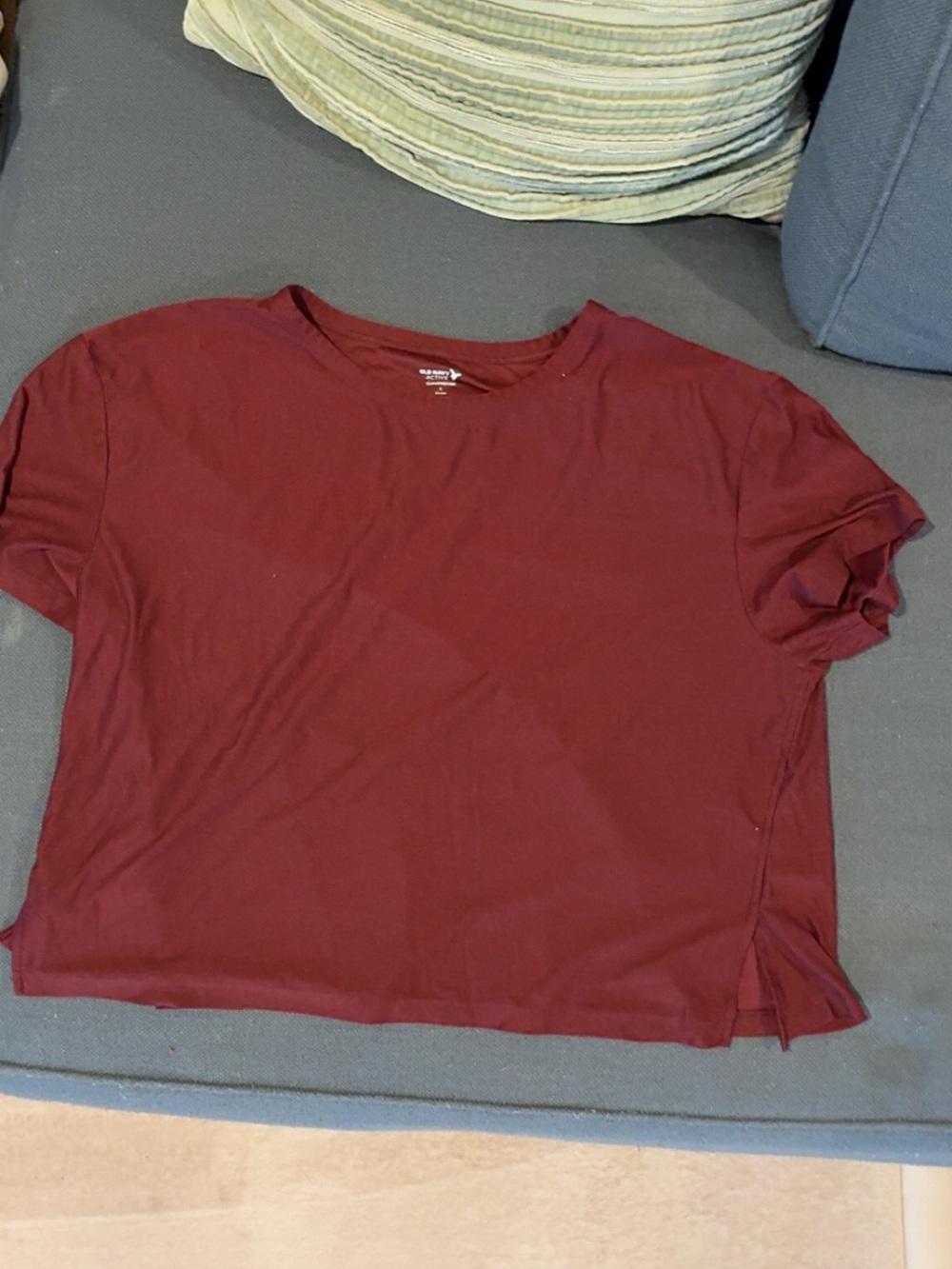 Super Soft Women's Maroon Workout Cropped Tee